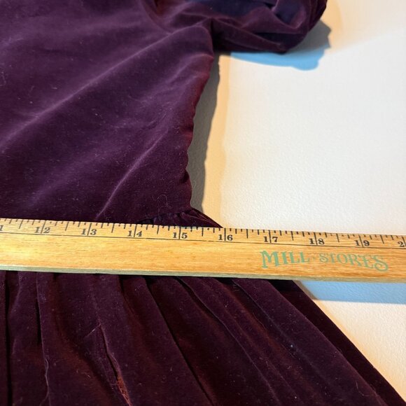 VTG Laura Ashley Women 10 Velvet Dress Solid Burgundy Purple Midi Cottagecore - Picture 7 of 8